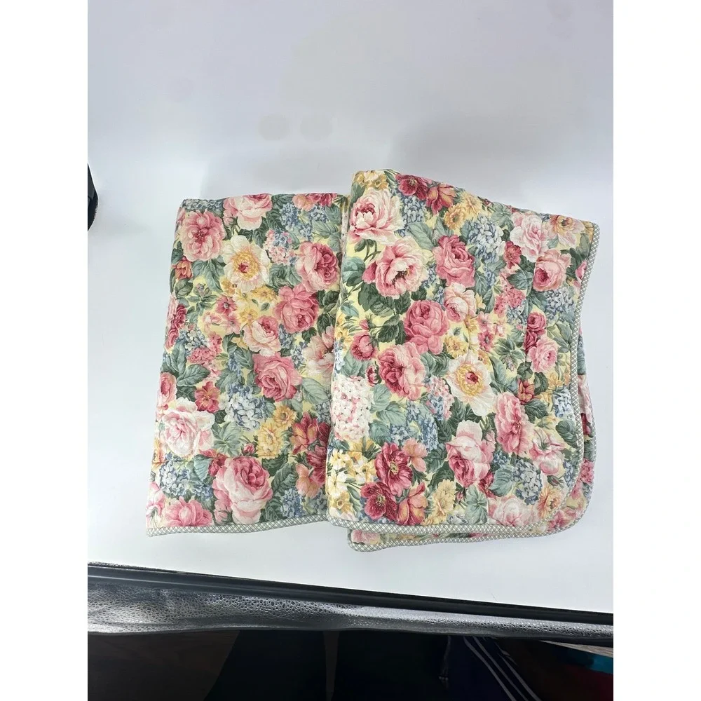 Vintage Croscill Coventry Queen Floral Coverlet 2 Shams Bedskirt Cottagecore